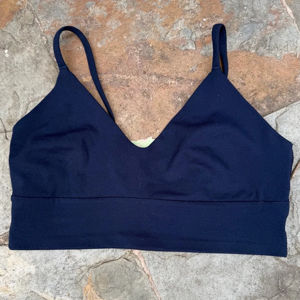 lululemon athletica Focuser Scoop Neck nulu size M navy blue